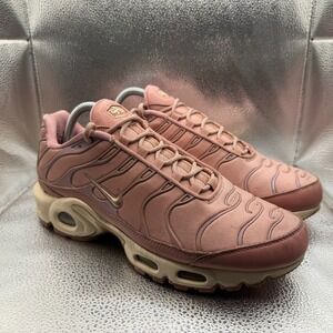 Size 9.5 Nike Air Max Plus Rust Pink Metallic Bronze Womens Shoes AT5695-600‎